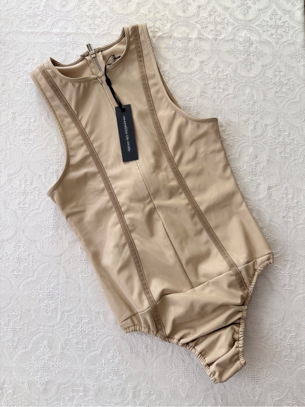 Manière De Voir Nude Vegan Leather Bodysuit Size 10 NWT Faux Leather - Picture 4 of 10